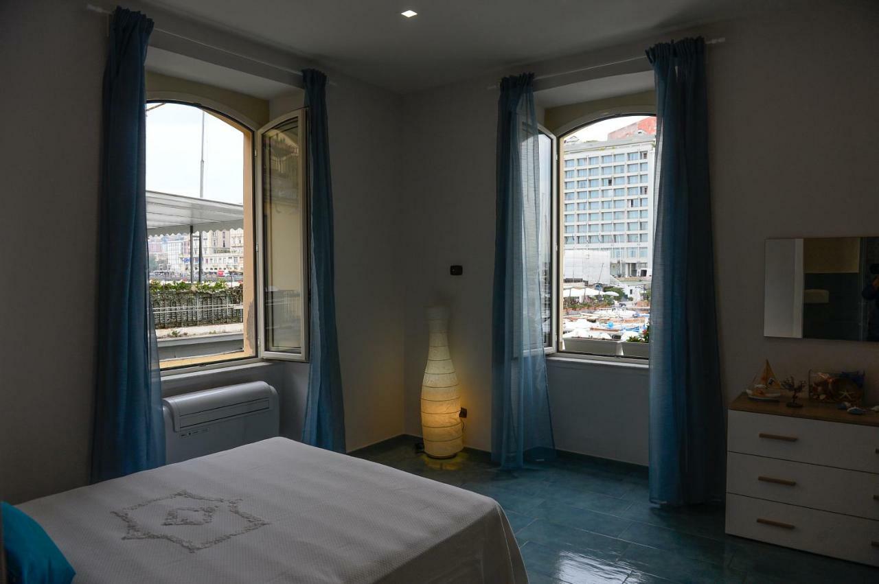 Vila Casa Del Porto Al Borgo Marinari Neapol Exteriér fotografie